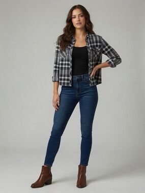 North River Outfitters Black & Gray Plaid Flannel Shirt